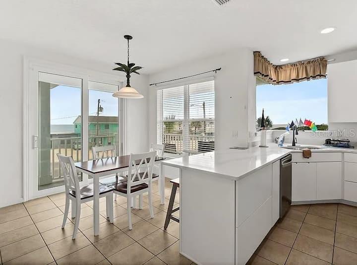PEBBLE BEACH VILLAGE PARCELL B - Residential
