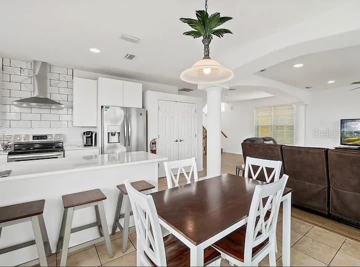 PEBBLE BEACH VILLAGE PARCELL B - Residential