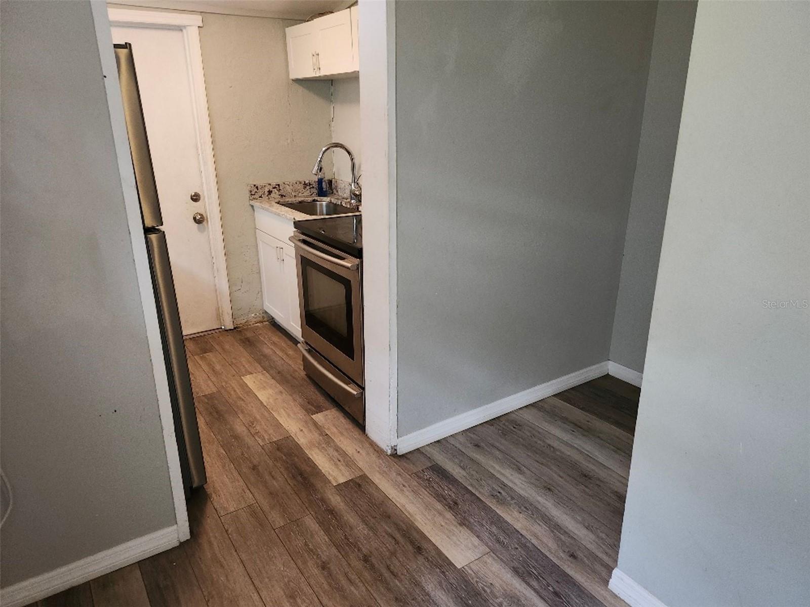 1426 10TH STREET W