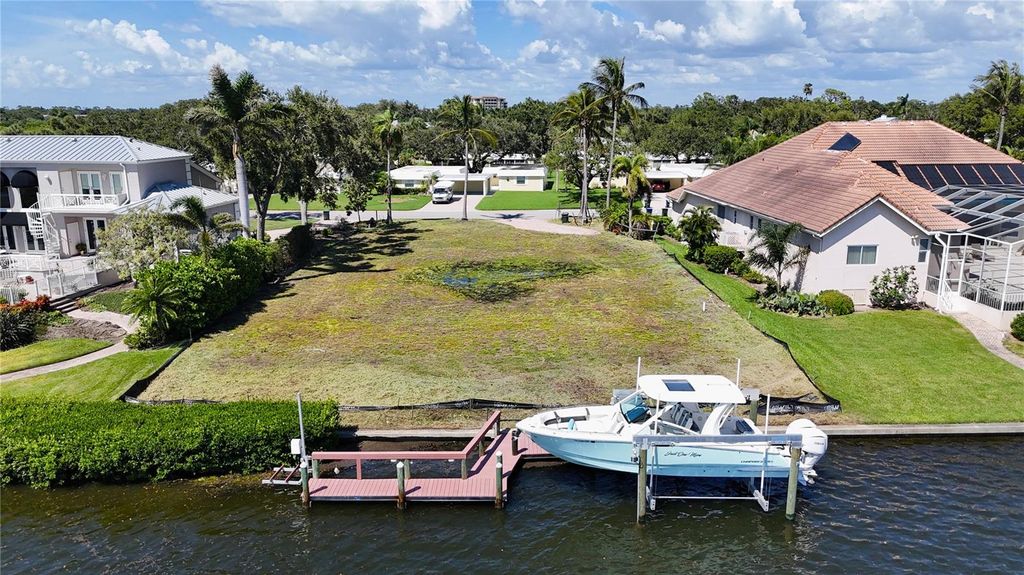 Photo of 5848 Tidewood Avenue, Sarasota, FL 34231 (MLS # A4661575)