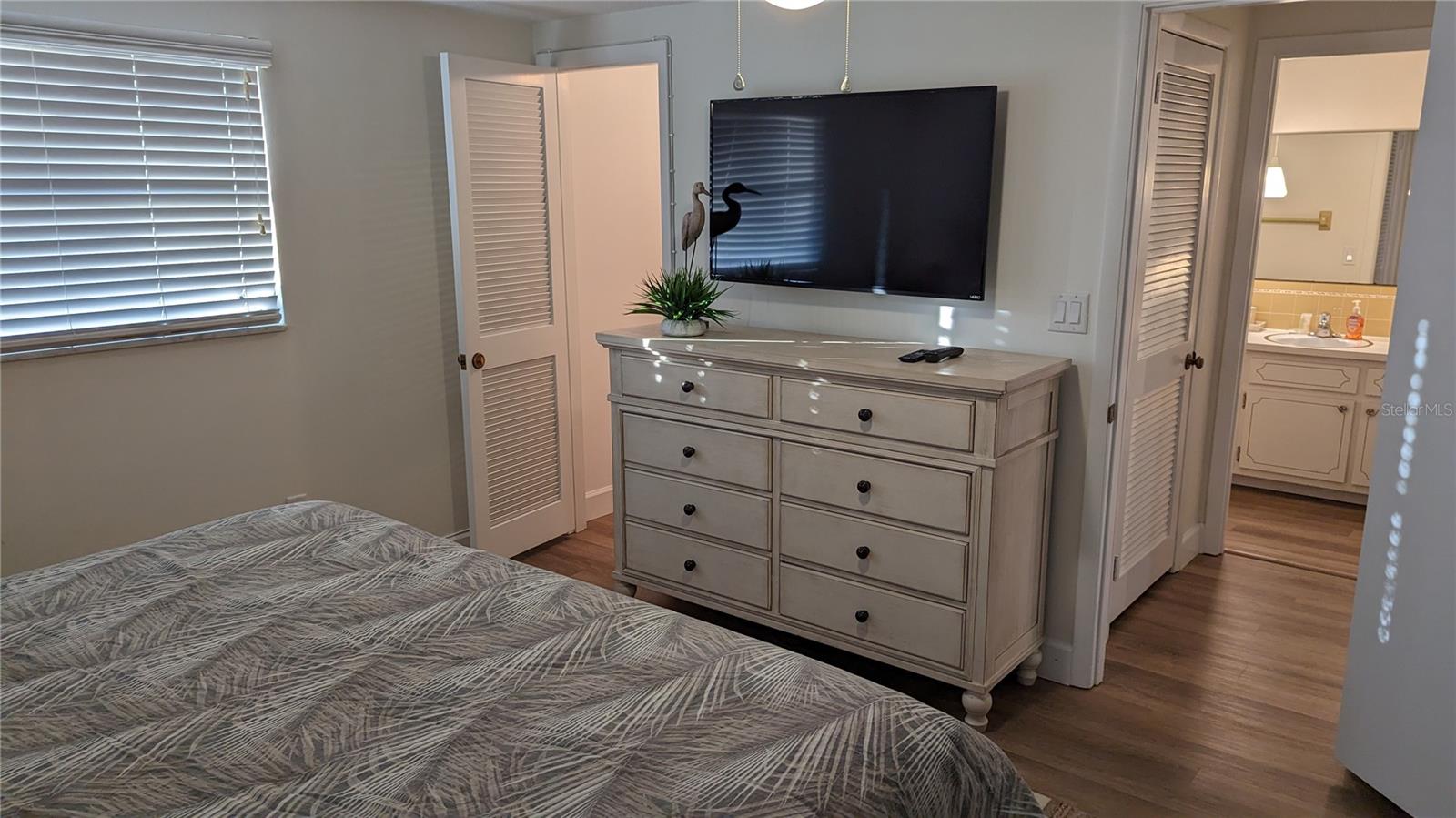 SOUTH VENICE - Residential Lease