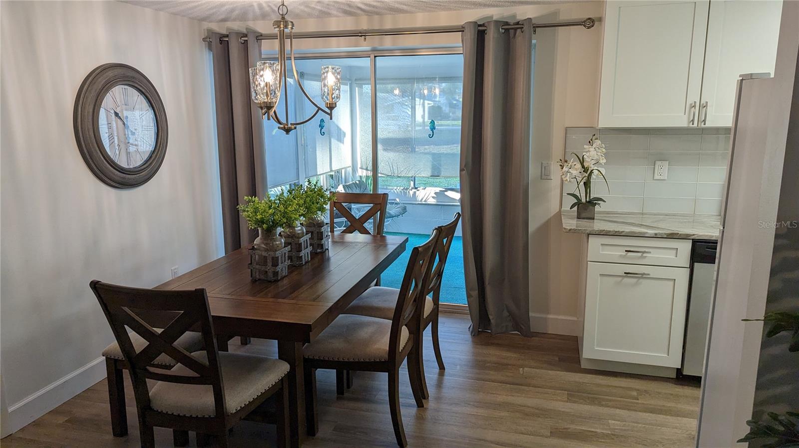 SOUTH VENICE - Residential Lease