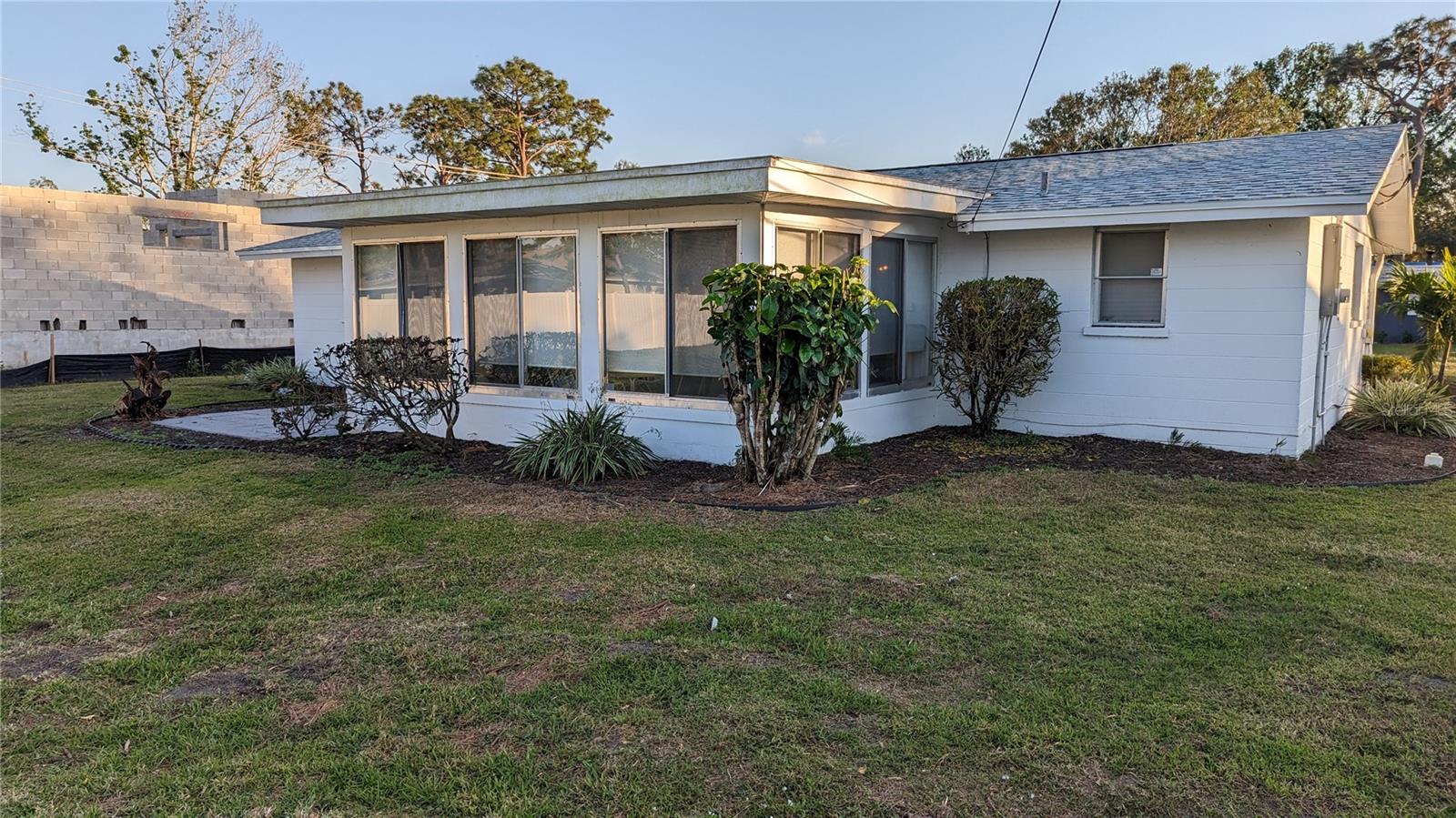 SOUTH VENICE - Residential Lease