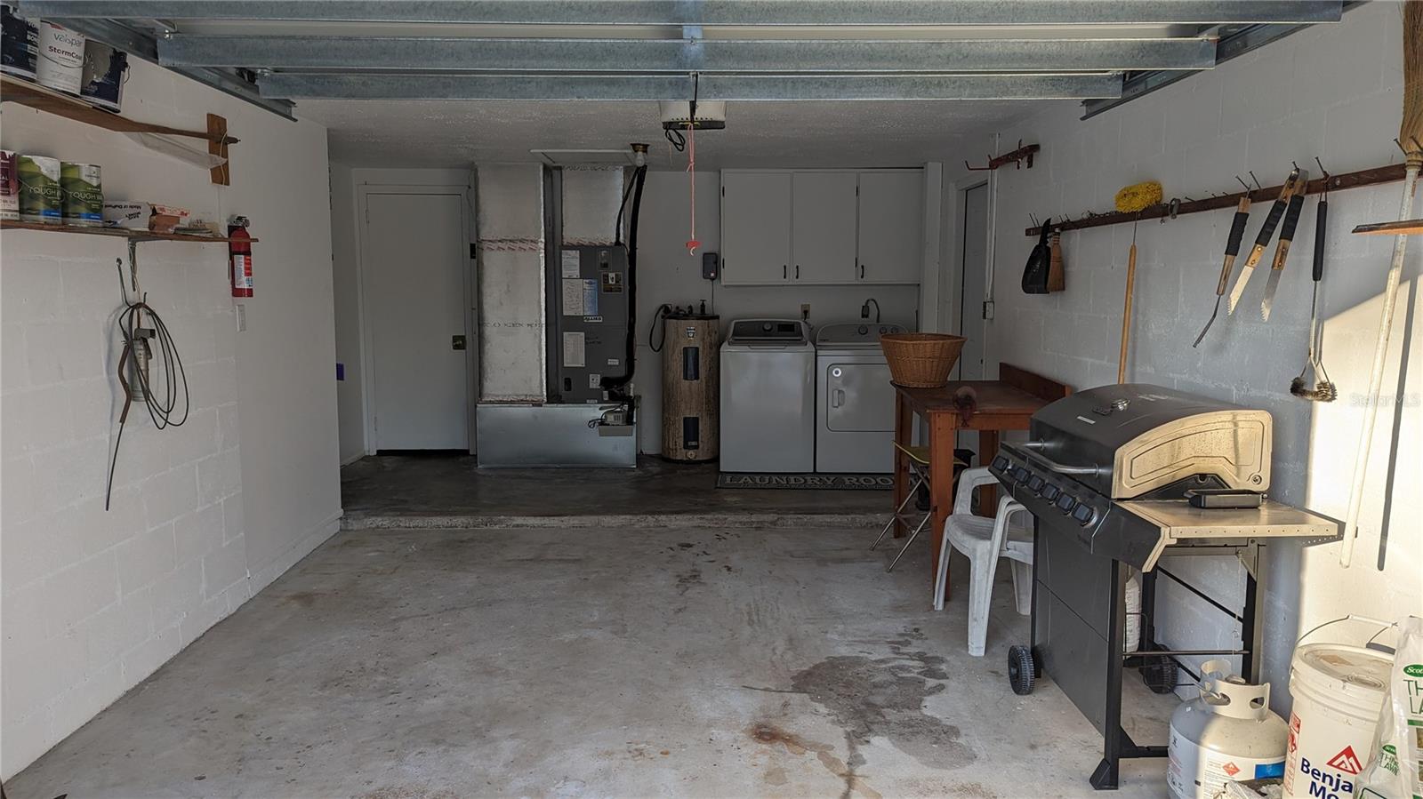 SOUTH VENICE - Residential Lease