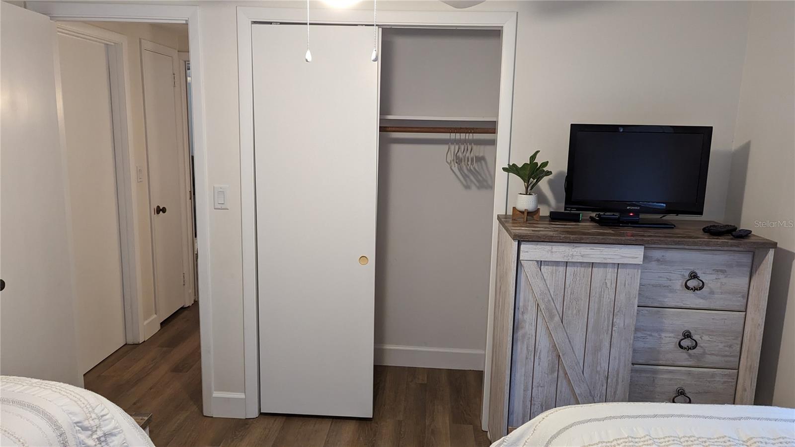 SOUTH VENICE - Residential Lease