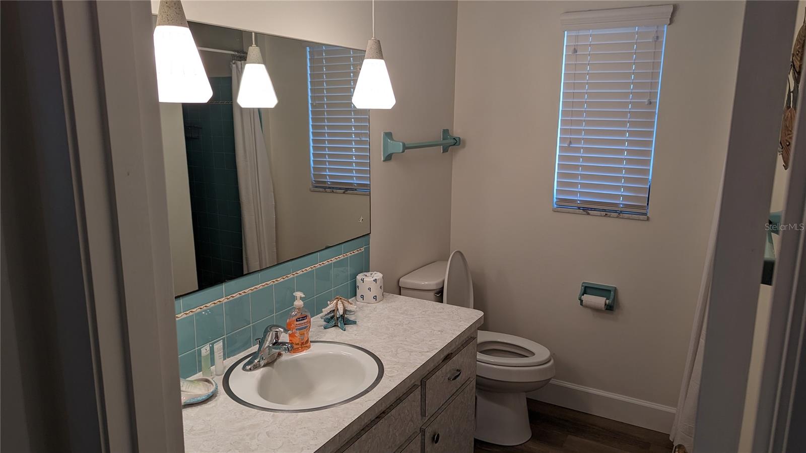 SOUTH VENICE - Residential Lease