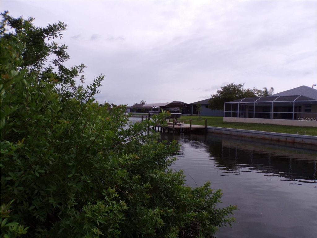 Photo of 400 NW 32nd Place, Cape Coral, FL 33993 (MLS # C7512158)