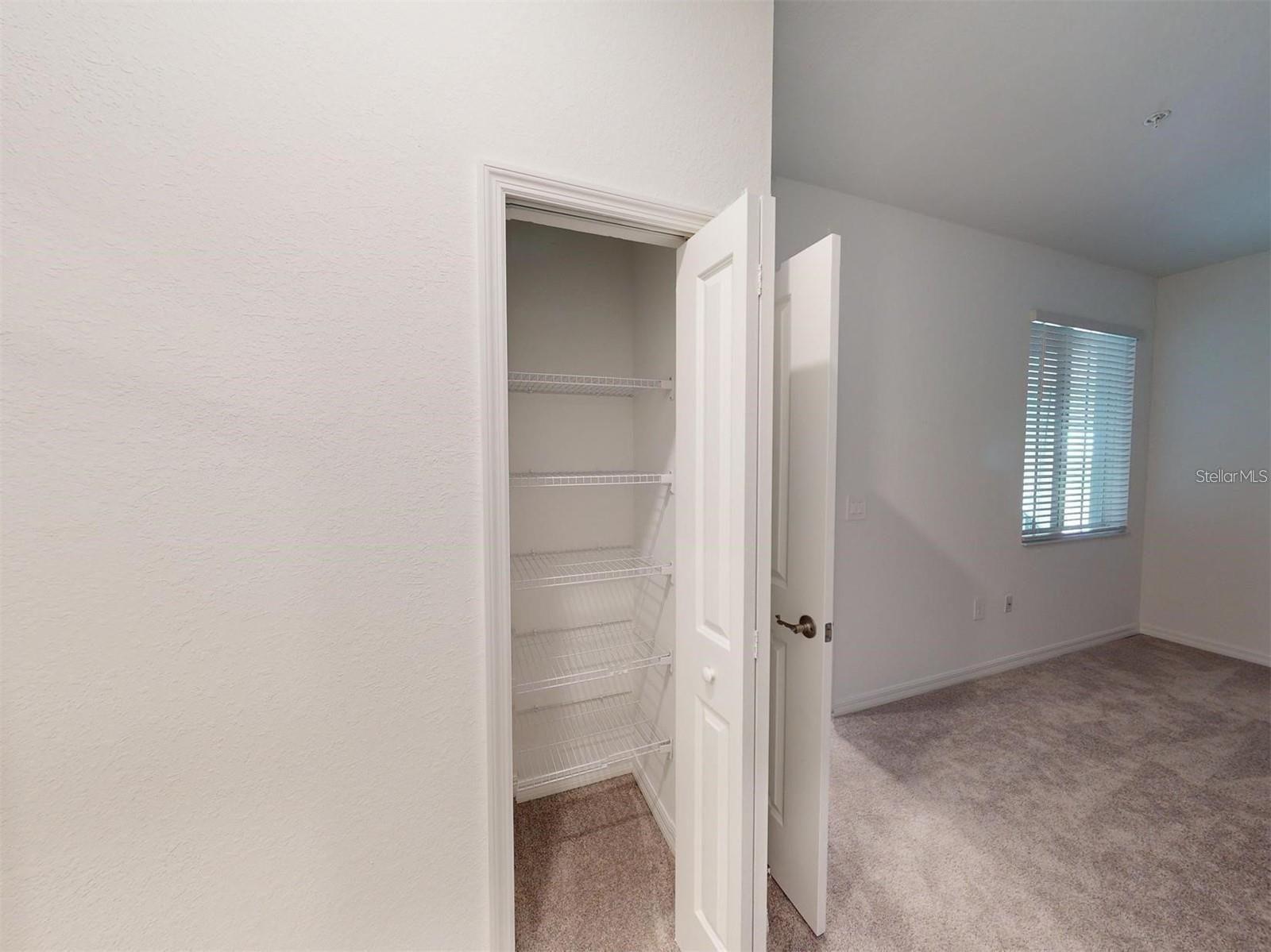 WELLEN PARK GOLF AND COUNTRY CLUB - Residential