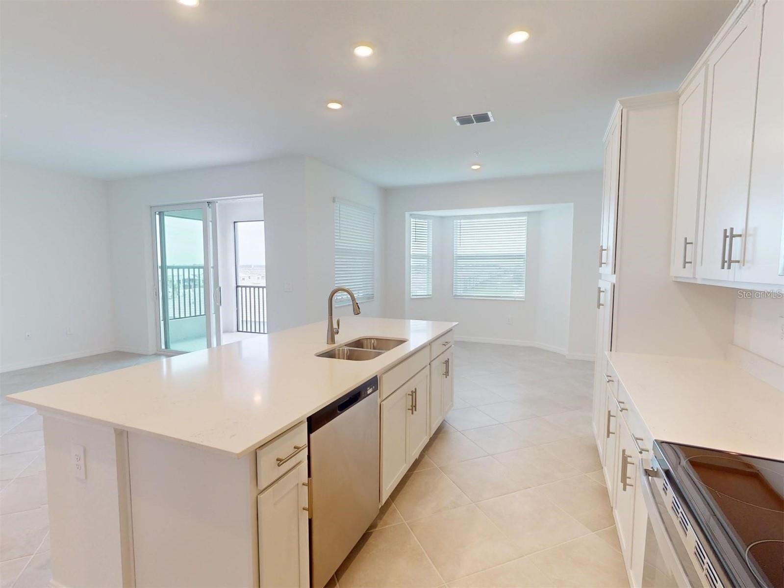 WELLEN PARK GOLF AND COUNTRY CLUB - Residential