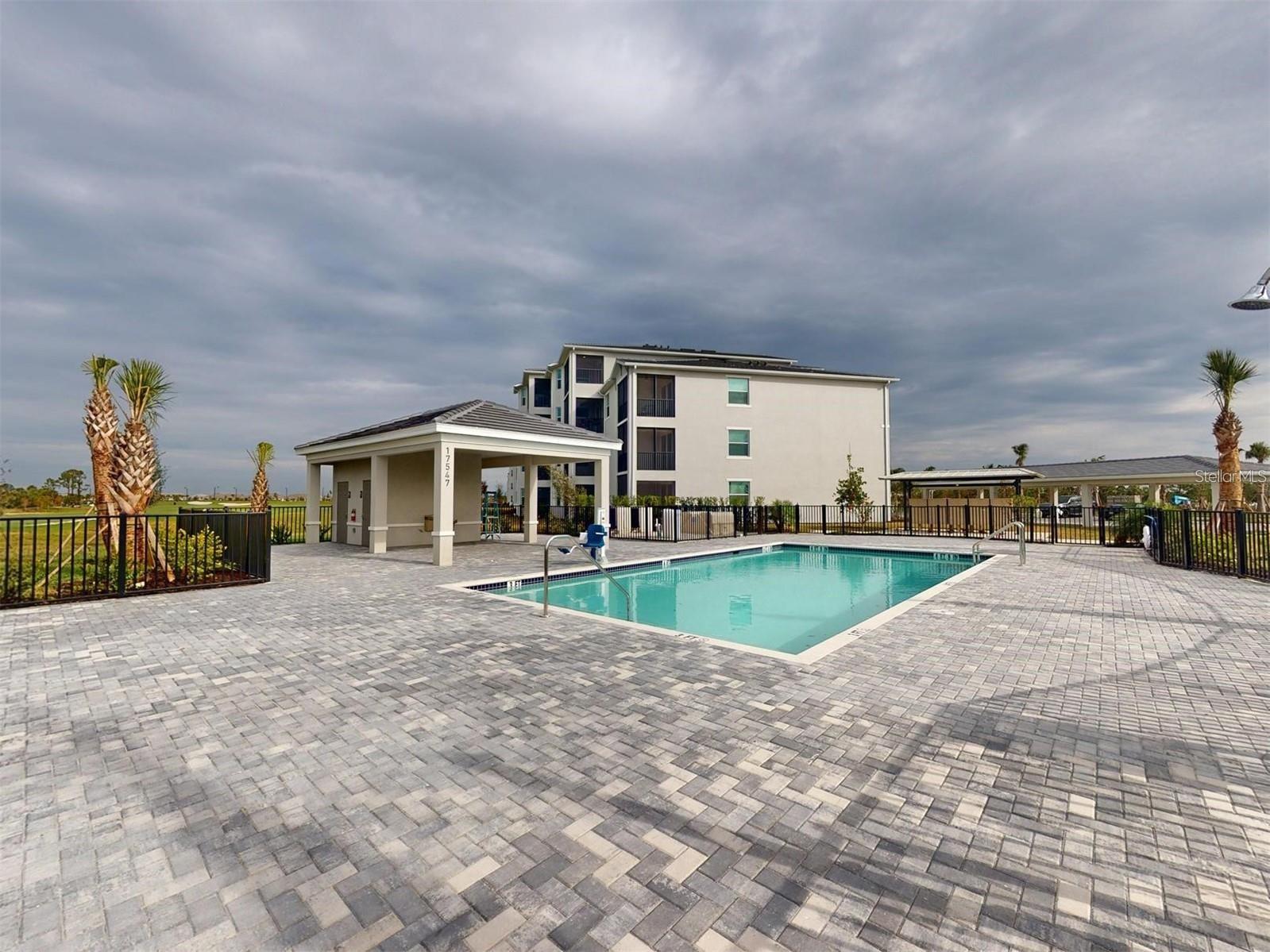 WELLEN PARK GOLF AND COUNTRY CLUB - Residential