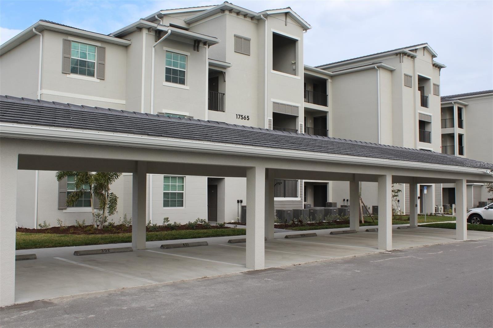 WELLEN PARK GOLF AND COUNTRY CLUB - Residential