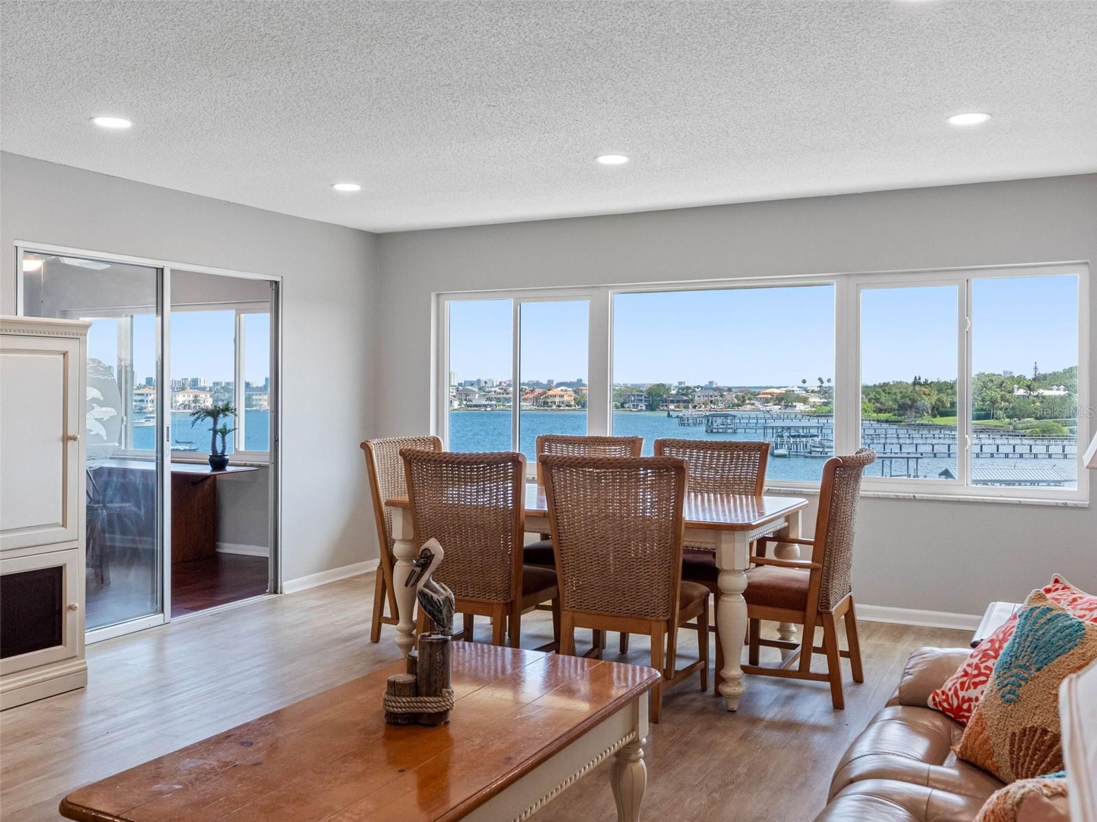 100 BLUFF VIEW DRIVE 404C