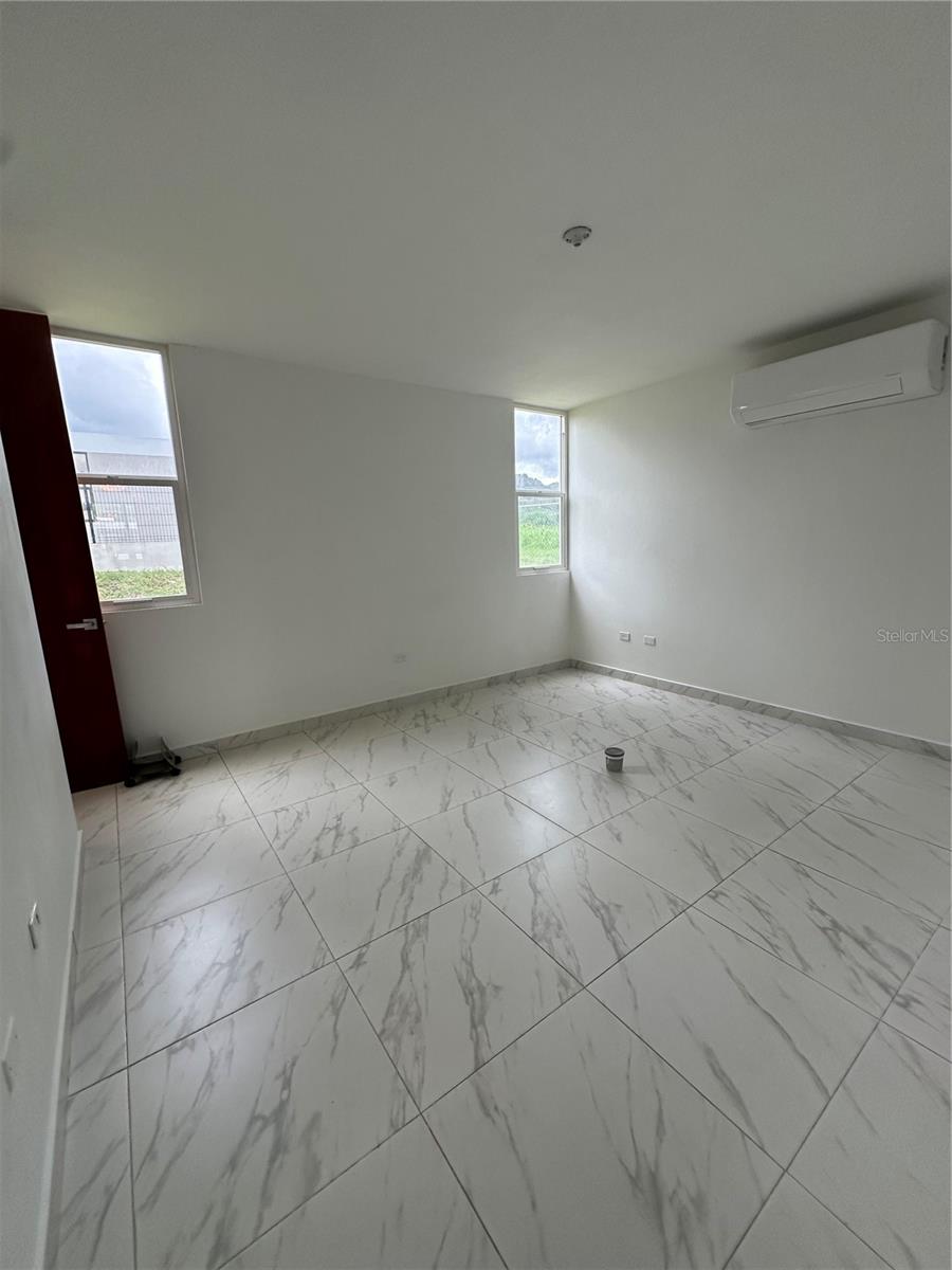 RIVER TERRACE - Residential