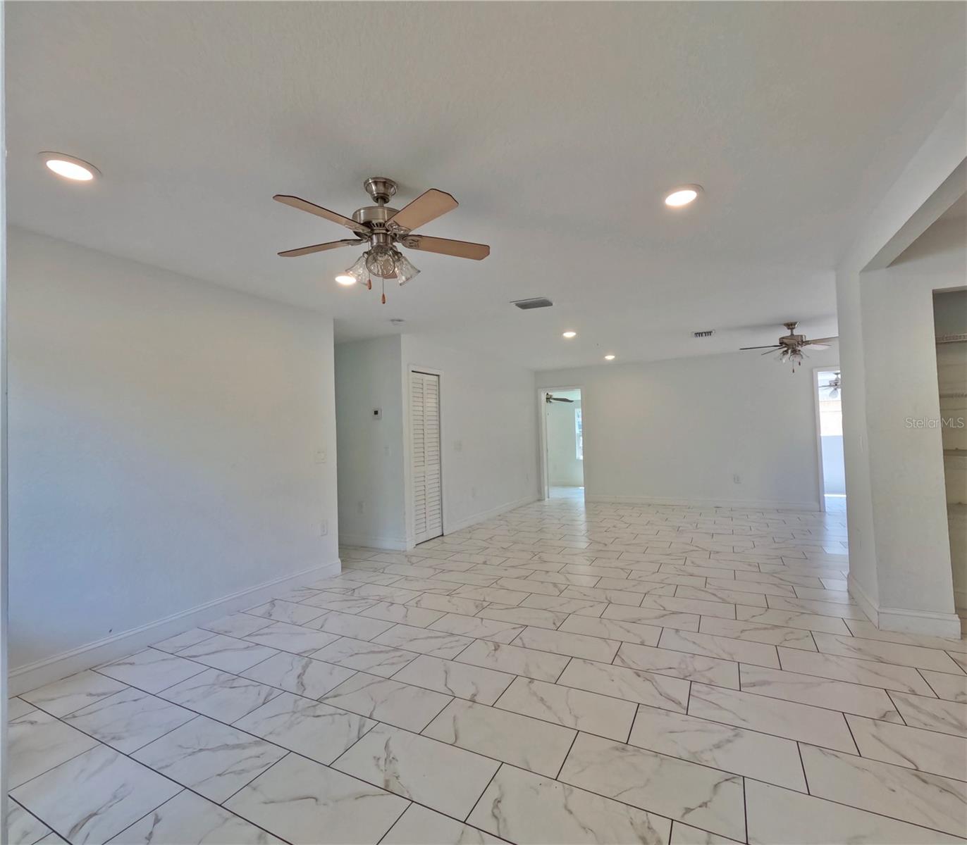 MADISON TERRACE - Residential