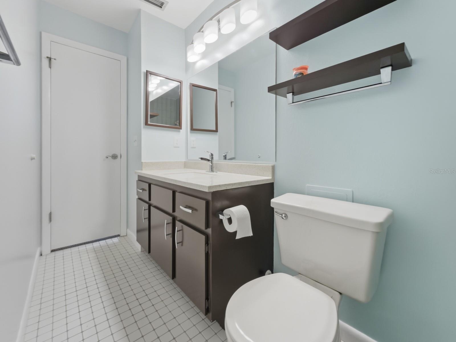 FOREST LAKE VILLAS CONDO - Residential