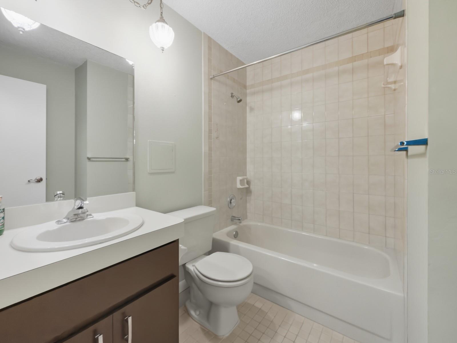 FOREST LAKE VILLAS CONDO - Residential