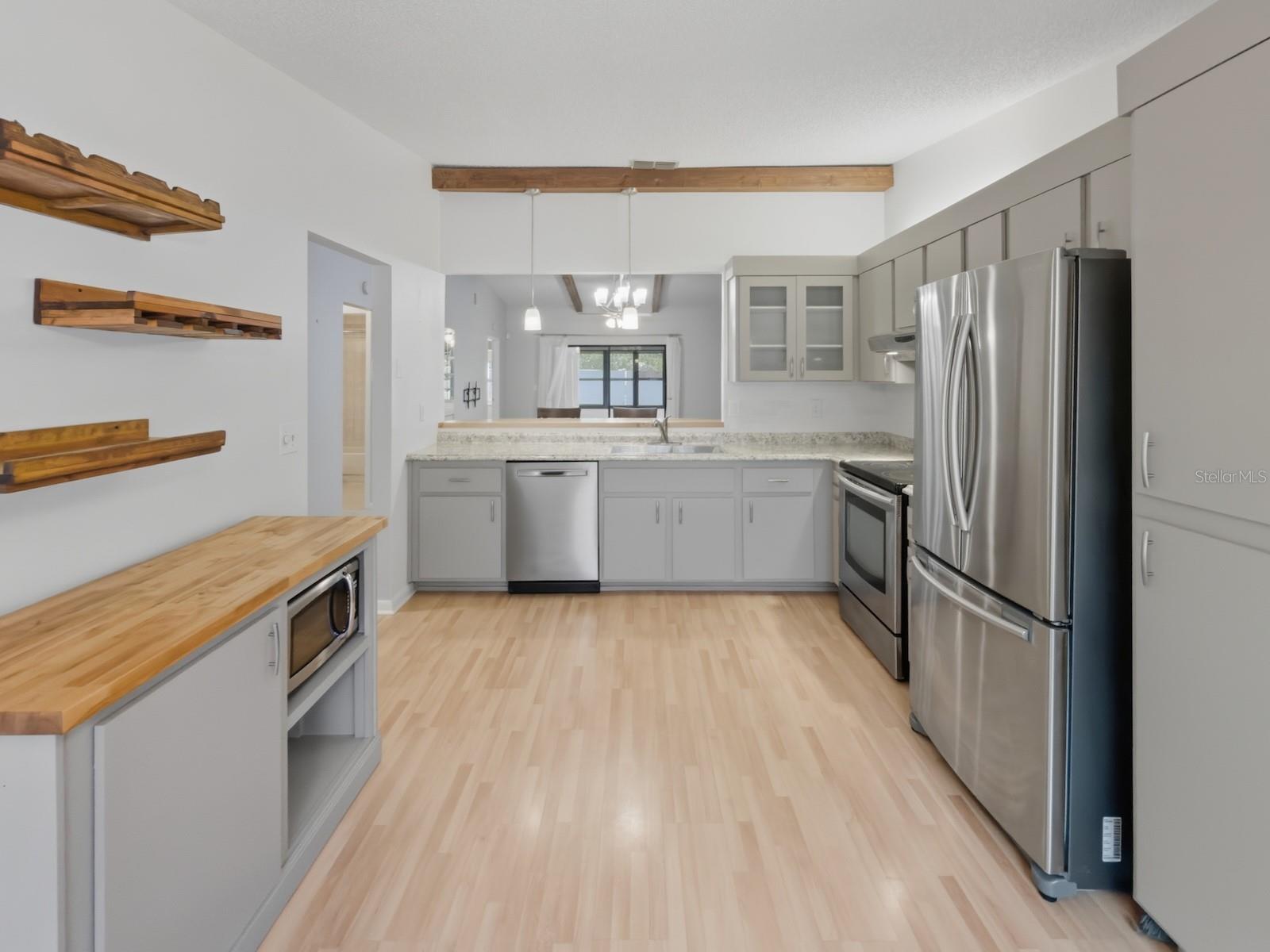 FOREST LAKE VILLAS CONDO - Residential