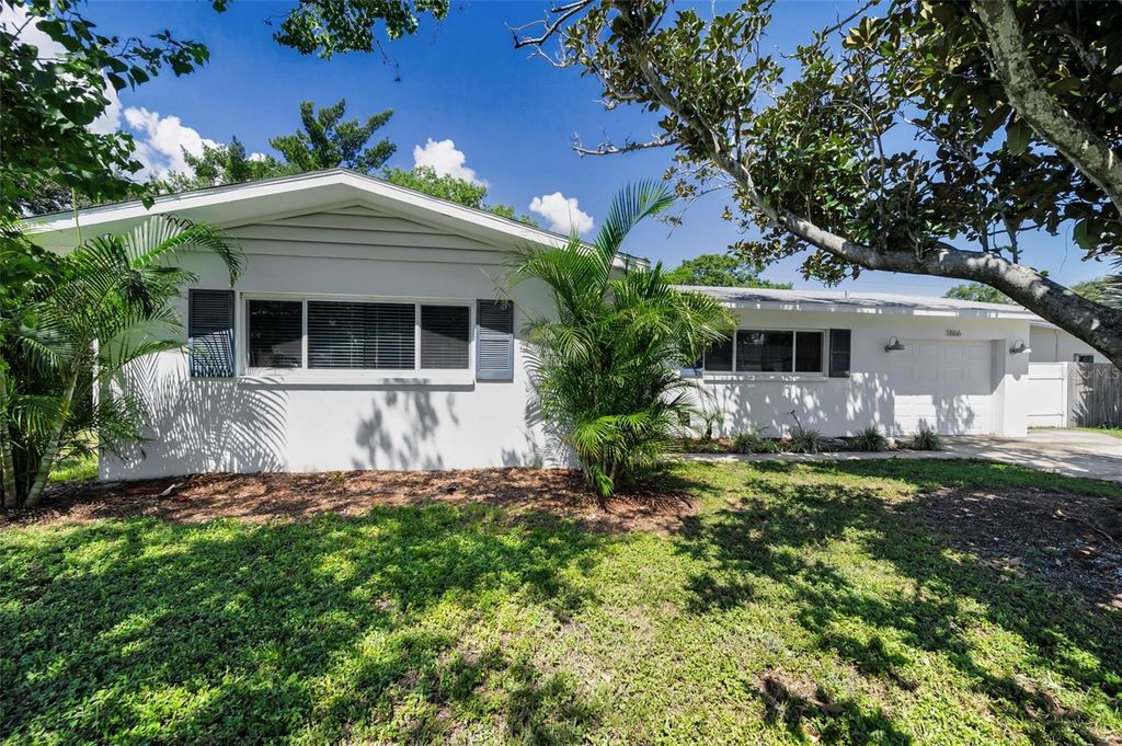 Photo of 1866 Murray Avenue, Clearwater, FL 33755 (MLS # TB8421358)