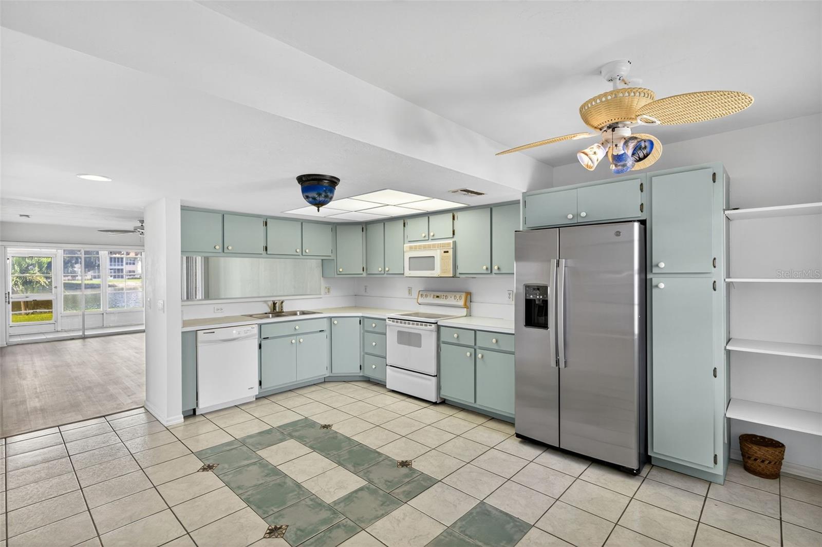 CRYSTAL BAY/KINGSWAY - Residential