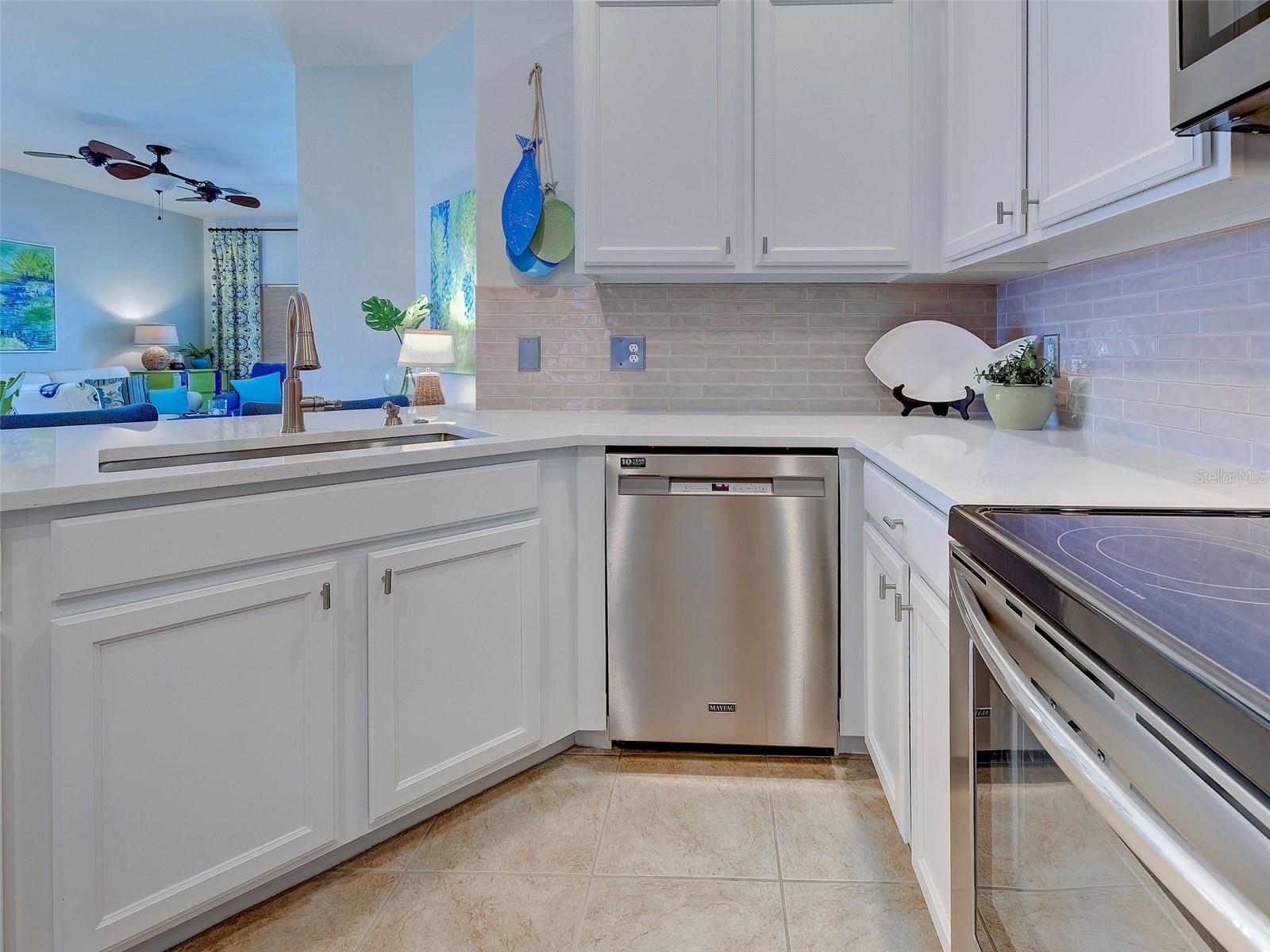 STONEYBROOK AT VENICE - Residential