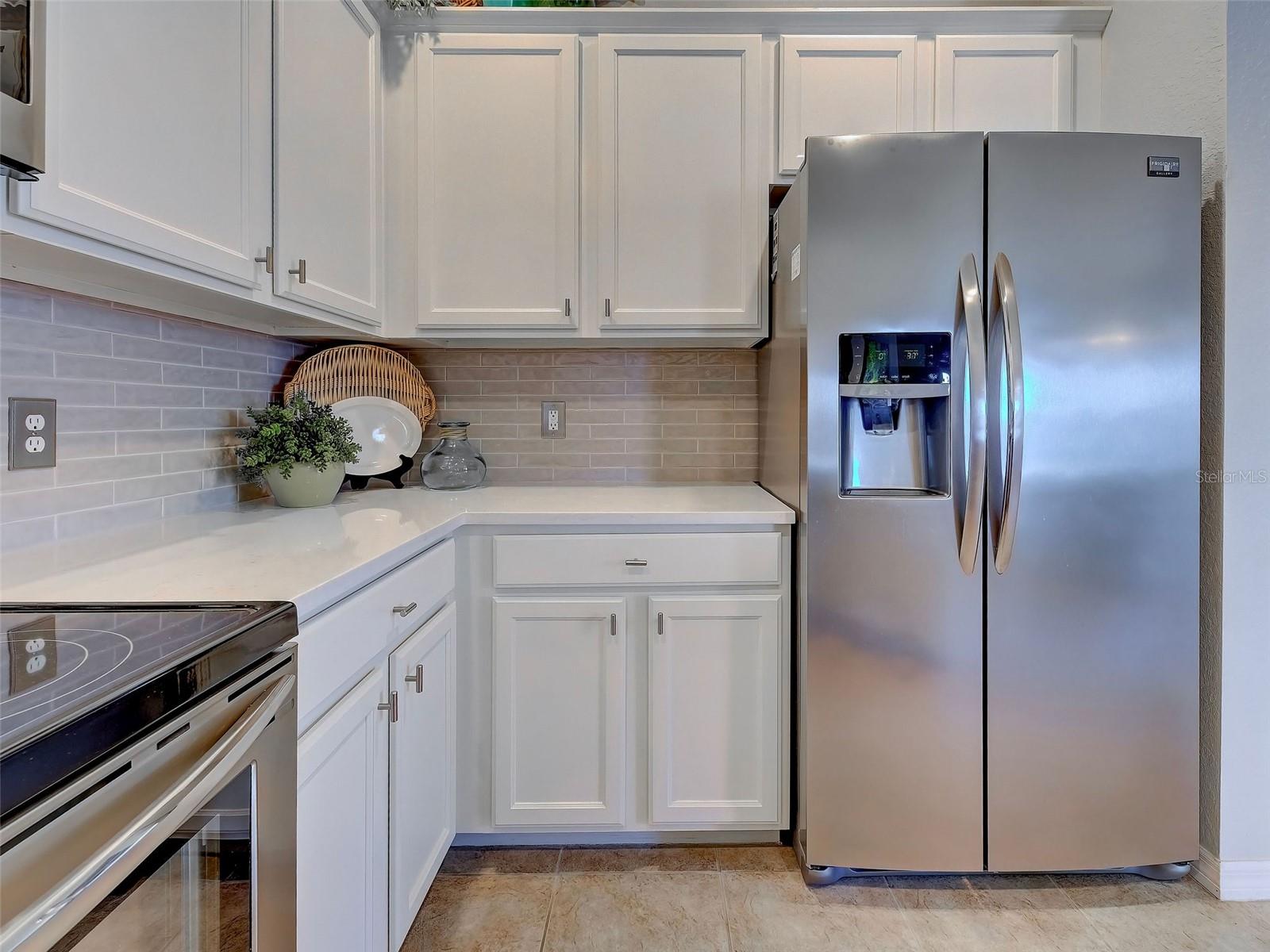 STONEYBROOK AT VENICE - Residential