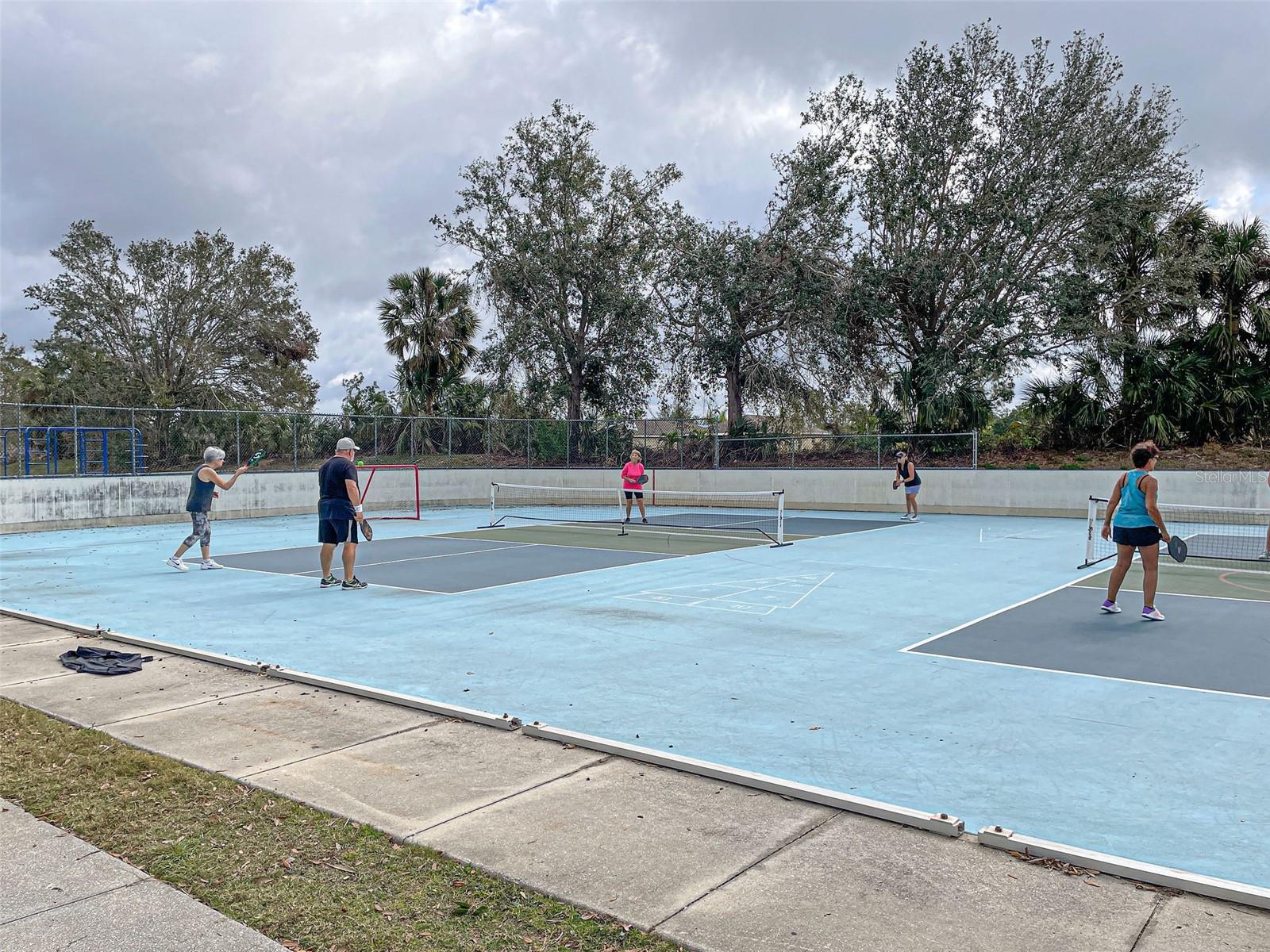 STONEYBROOK AT VENICE - Residential