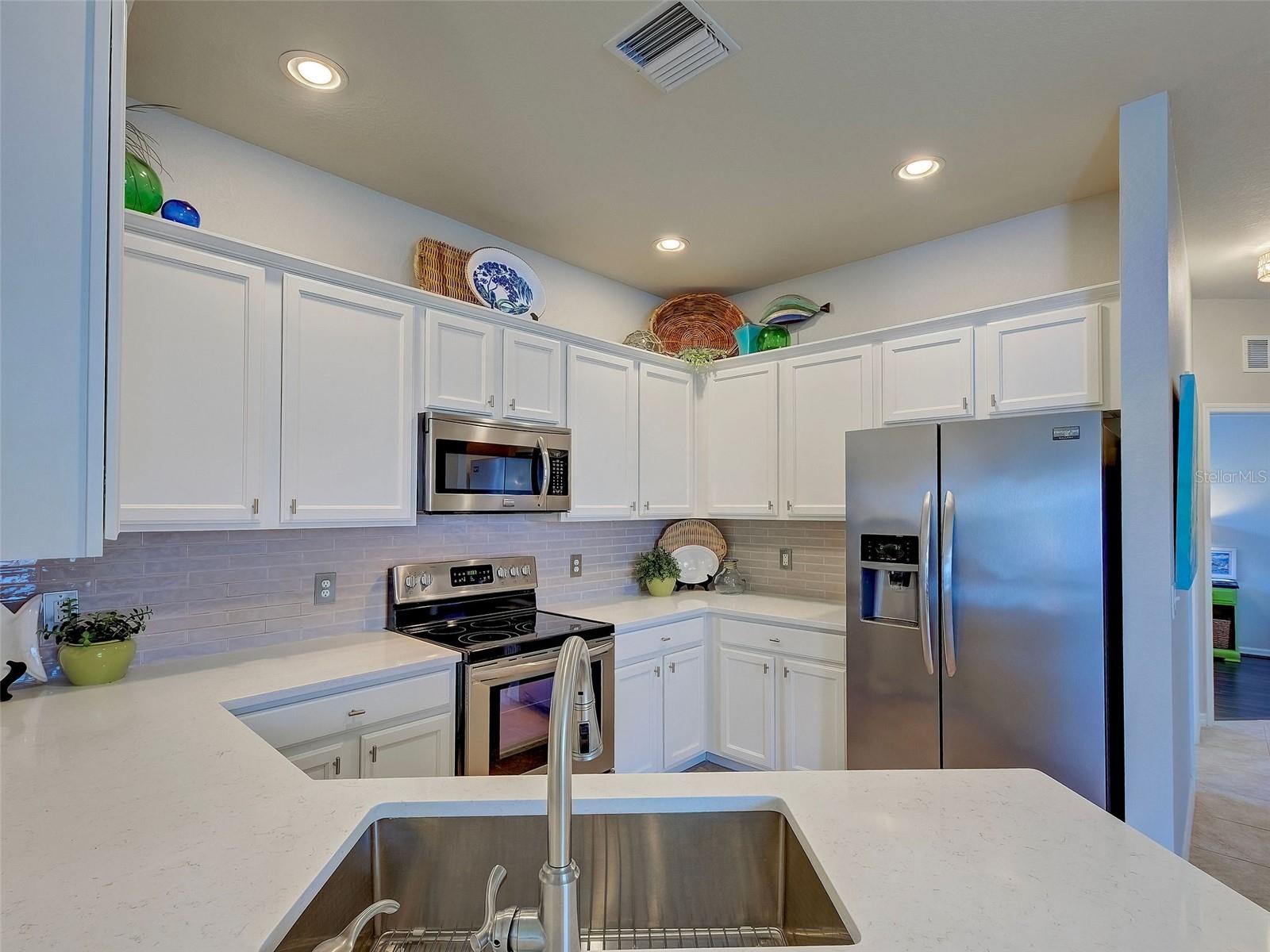 STONEYBROOK AT VENICE - Residential