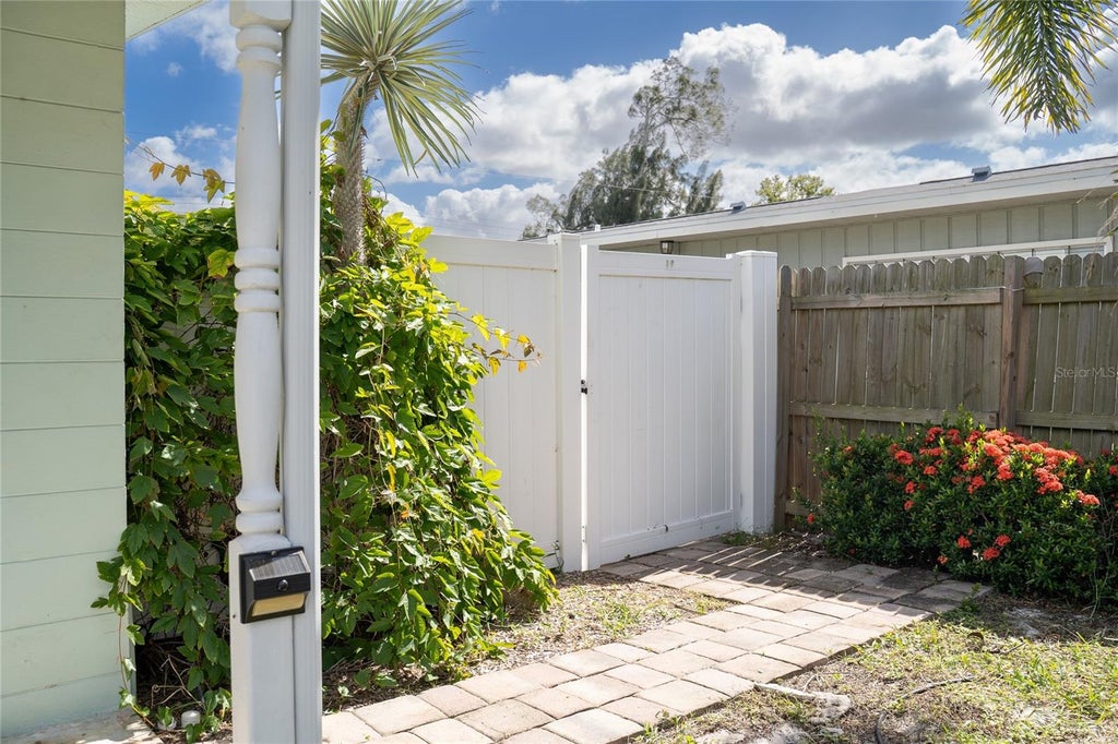 Photo of 315 62nd Street W, Bradenton, FL 34209 (MLS # A4711155)