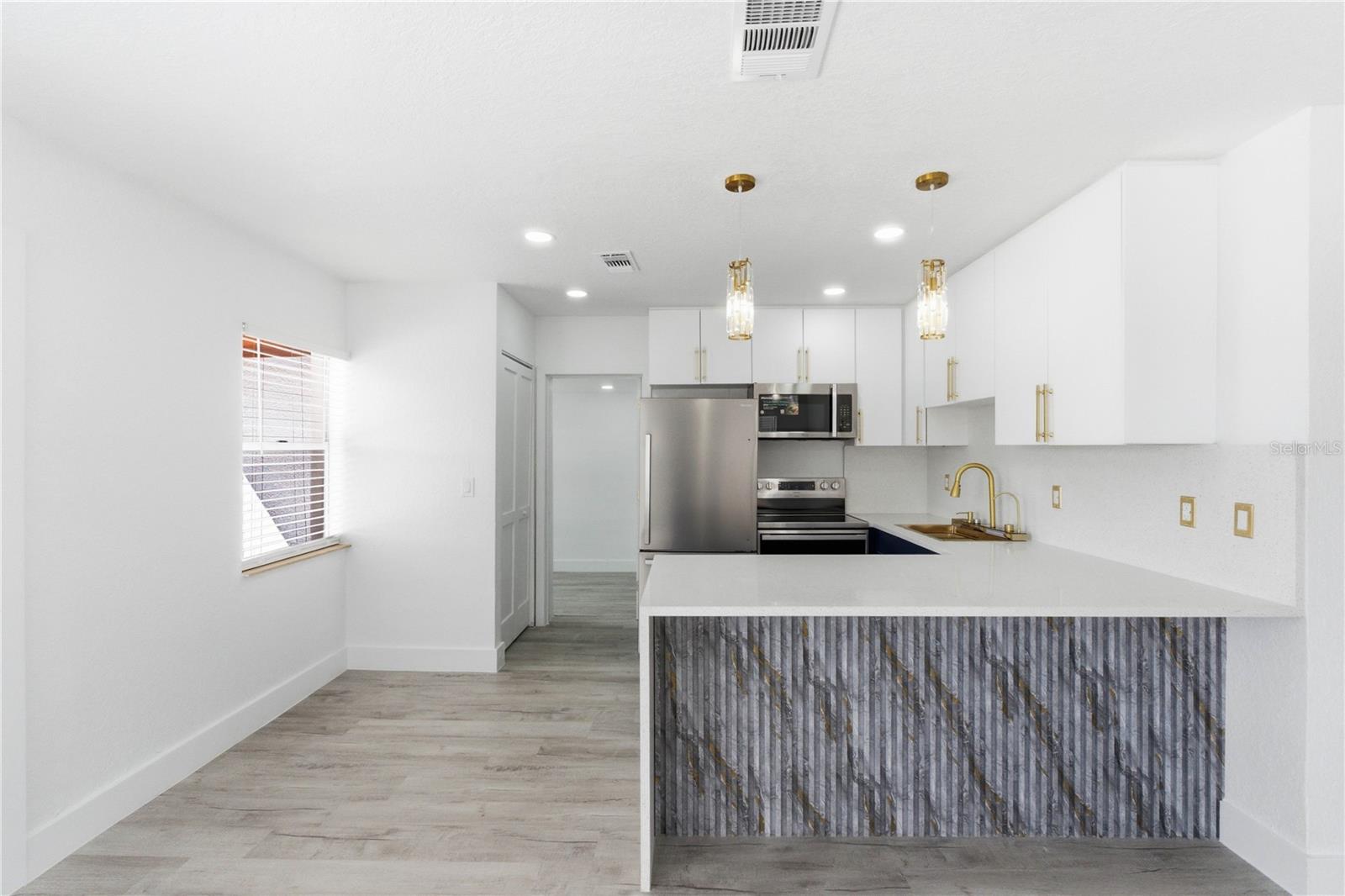 TAMPA OVERLOOK - Residential