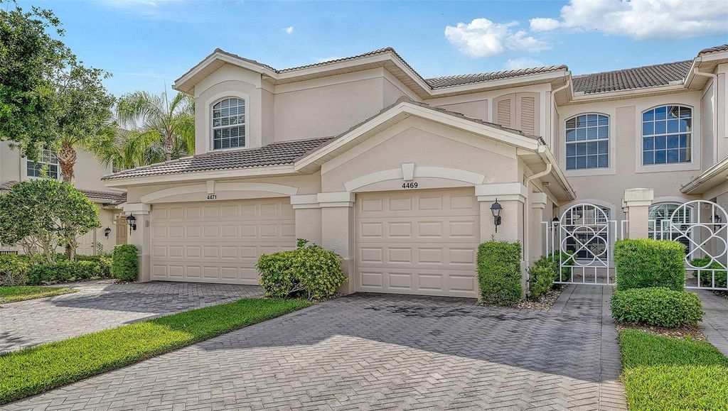 Photo of 4469 Cinnamon Drive #2505, Sarasota, FL 34238 (MLS # A4692115)