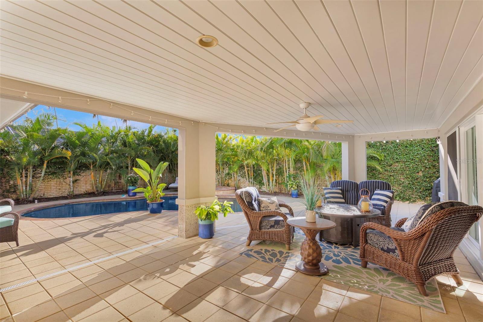 BELLEAIR ESTATES - Residential