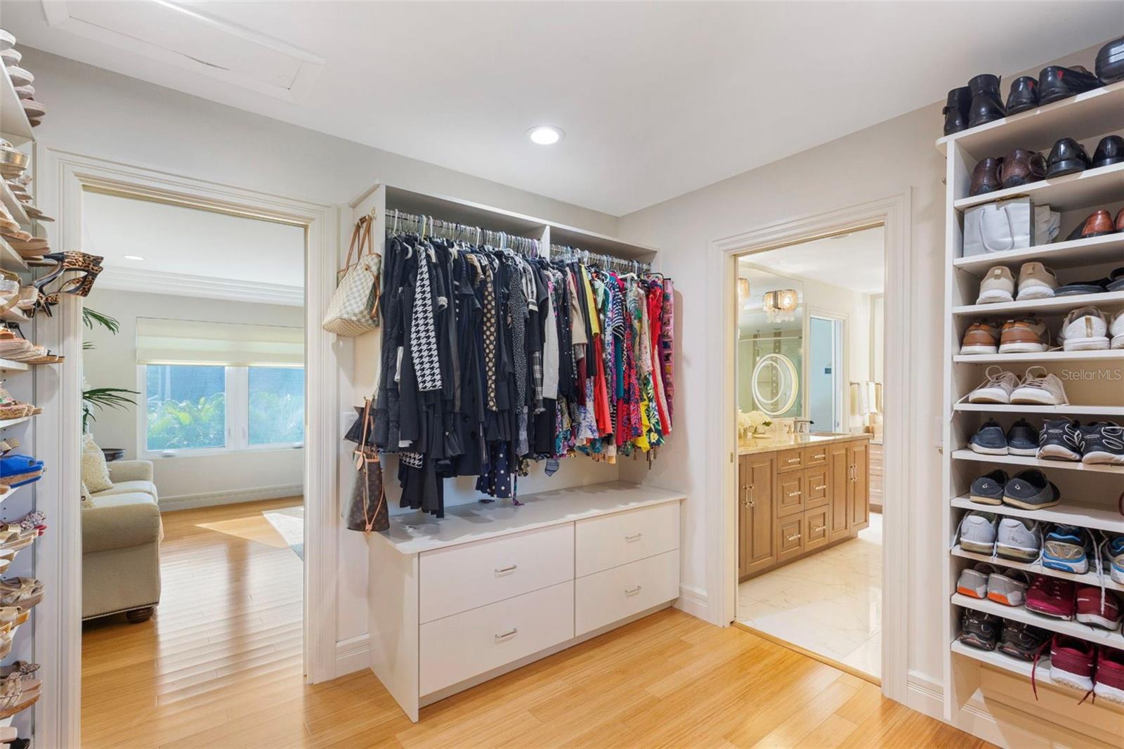 BELLEAIR ESTATES - Residential