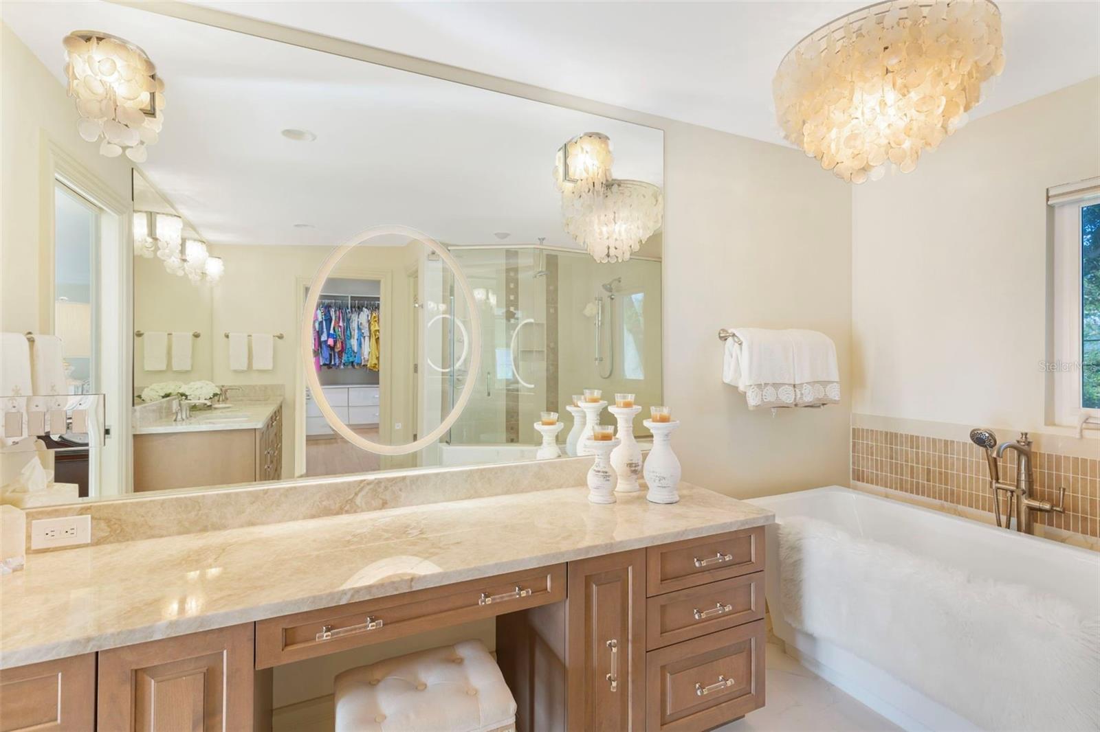 BELLEAIR ESTATES - Residential