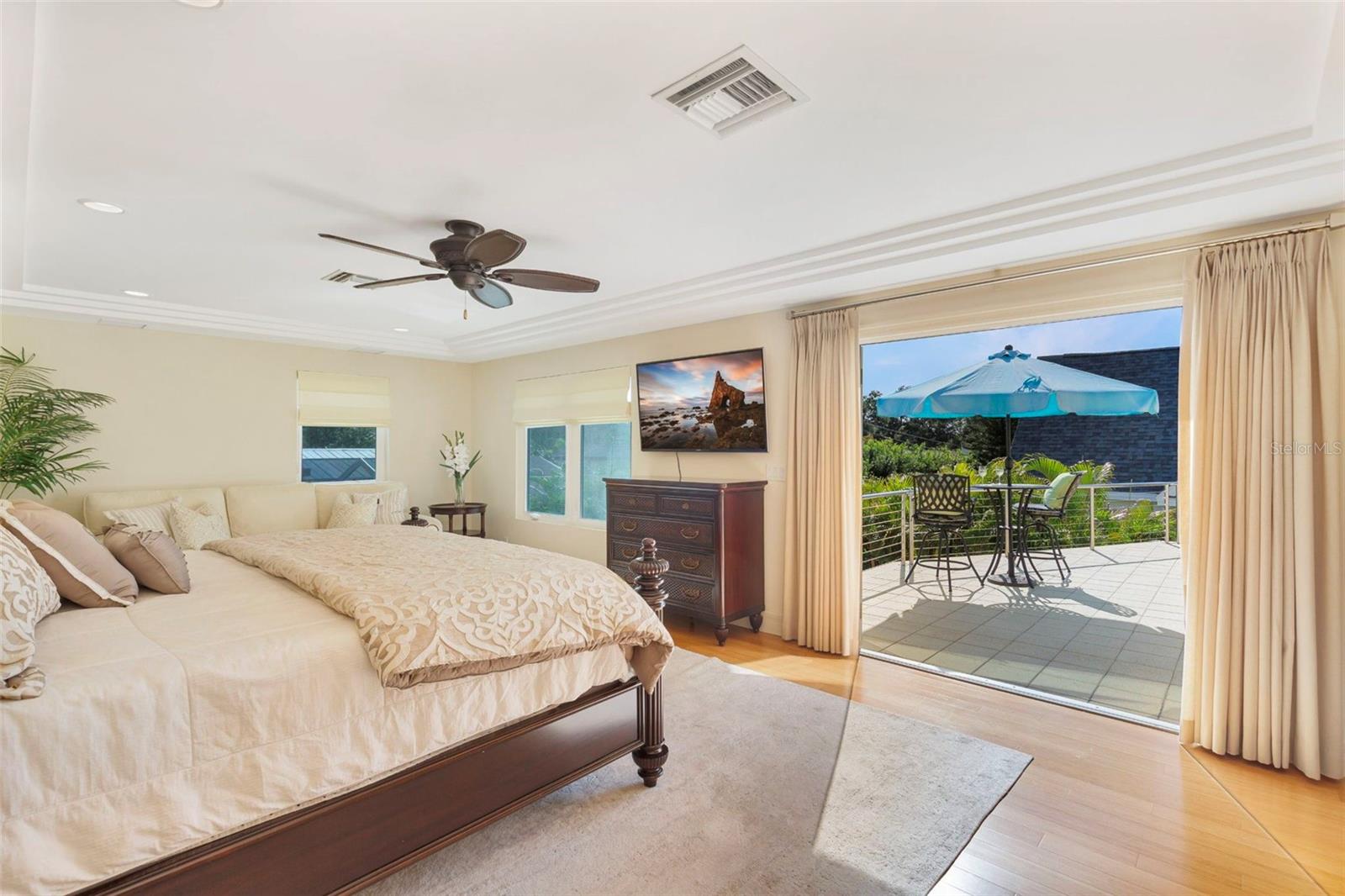 BELLEAIR ESTATES - Residential