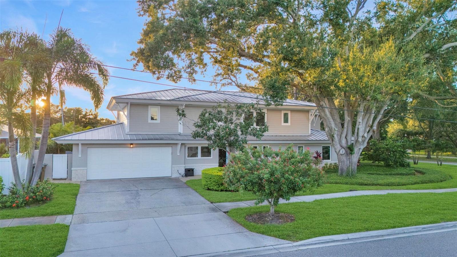 BELLEAIR ESTATES - Residential