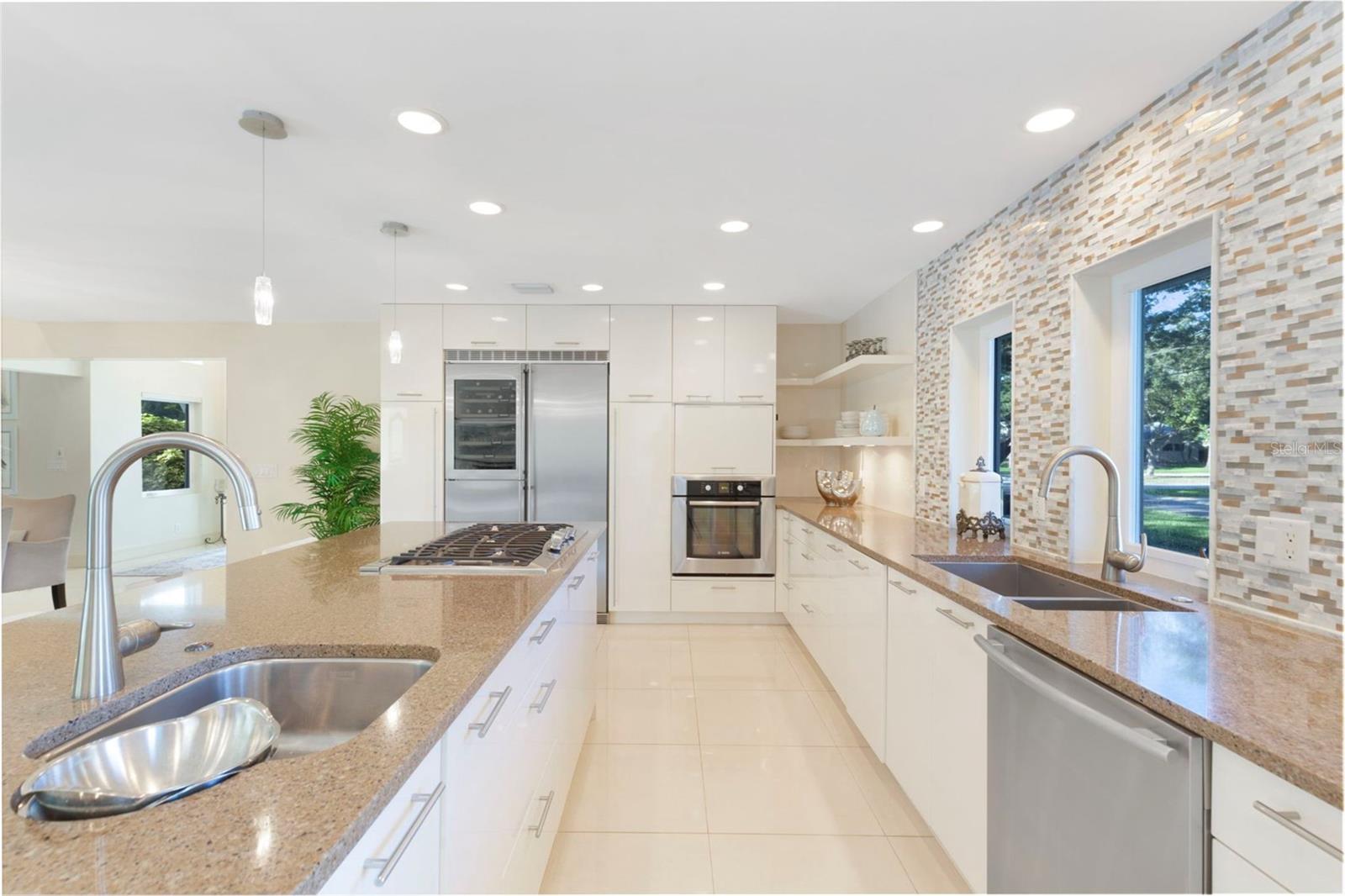 BELLEAIR ESTATES - Residential