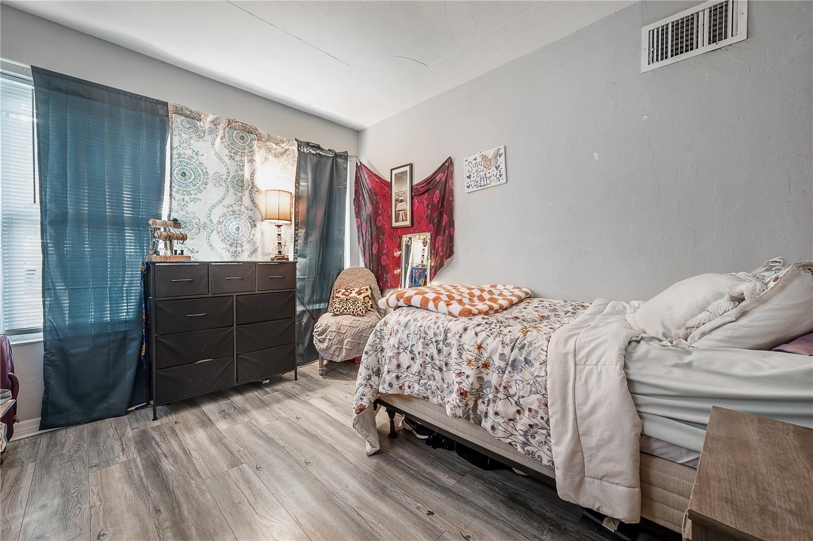 BENJAMINS 3RD SUB - Residential