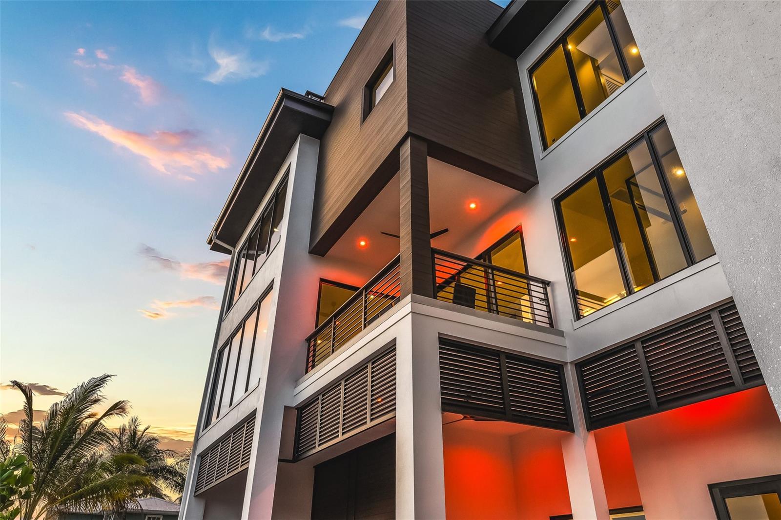 CORTEZ BEACH - Residential