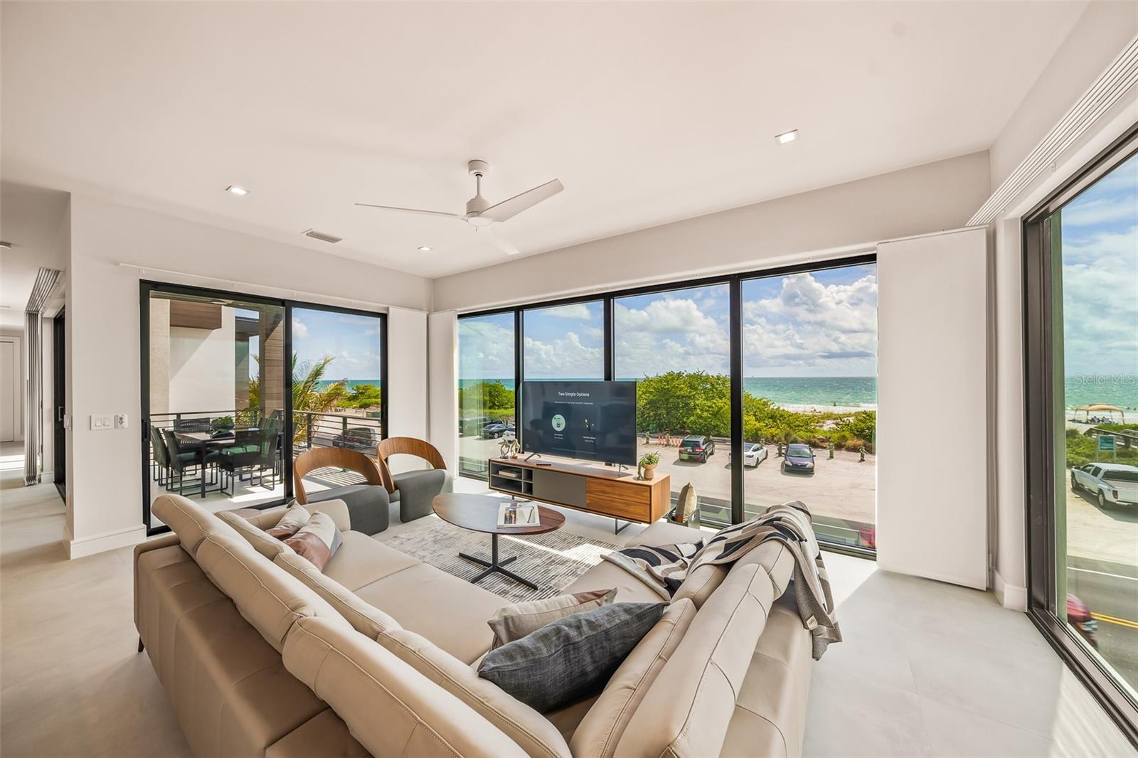 CORTEZ BEACH - Residential