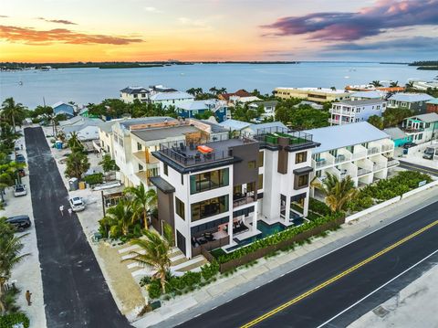 Property photo of 101 7th Street S, Bradenton Beach, FL 34217