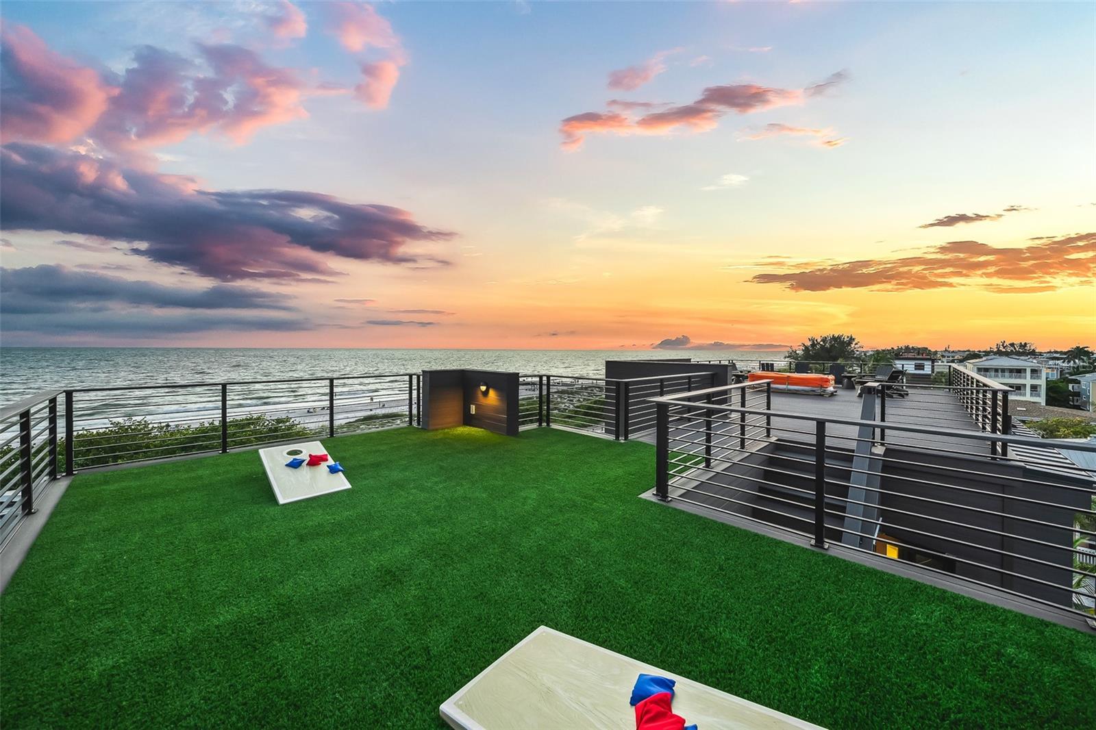 CORTEZ BEACH - Residential