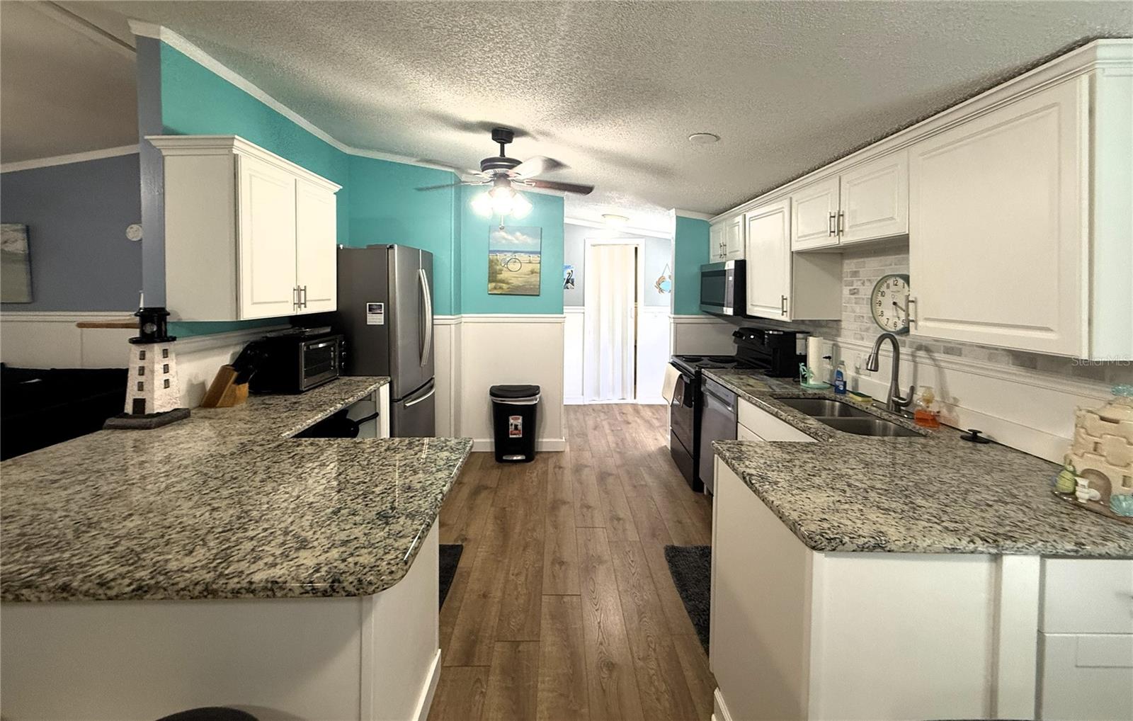 VISTA DEL MAR - Residential
