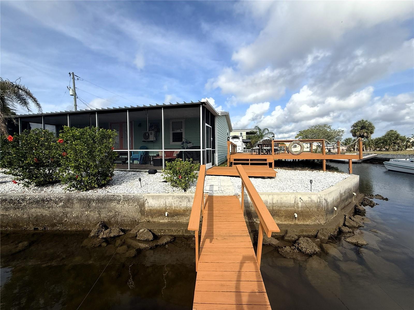 VISTA DEL MAR - Residential