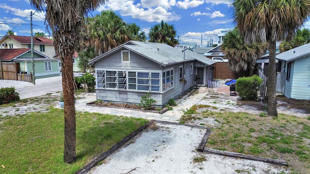 Photo of 130 90th Avenue, Treasure Island, FL 33706 (MLS # TB8510289)