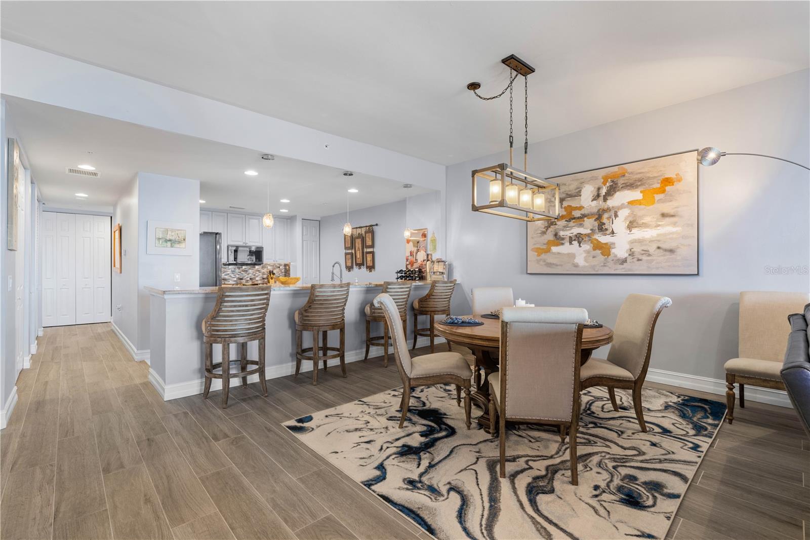 BELLA LAGO/VIVANTE XXI - Residential