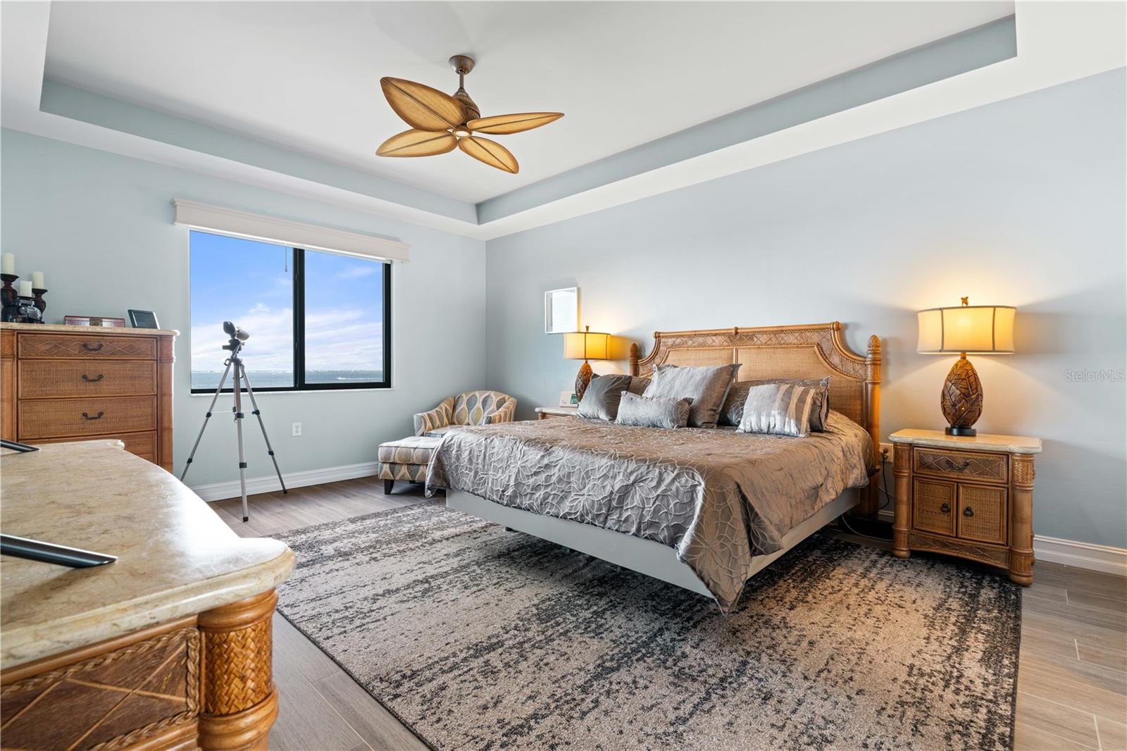 BELLA LAGO/VIVANTE XXI - Residential