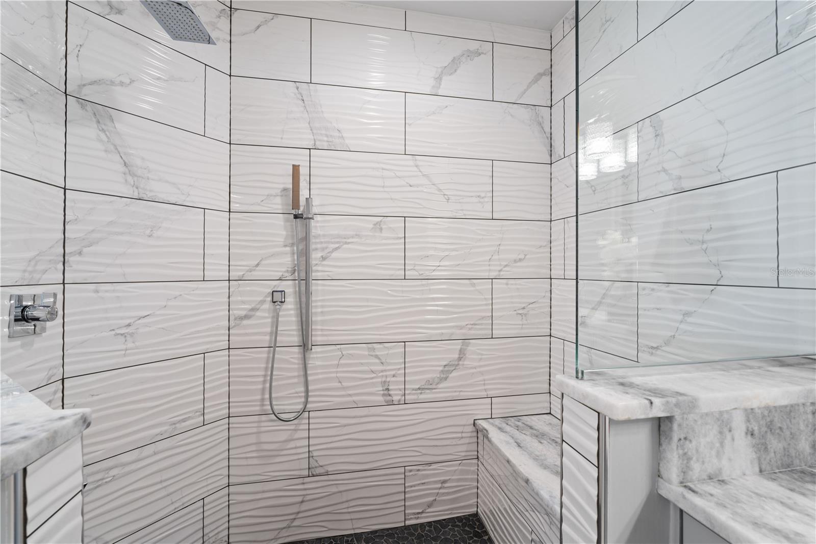 BELLA LAGO/VIVANTE XXI - Residential