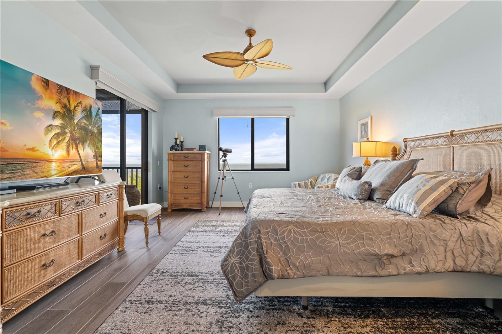 BELLA LAGO/VIVANTE XXI - Residential