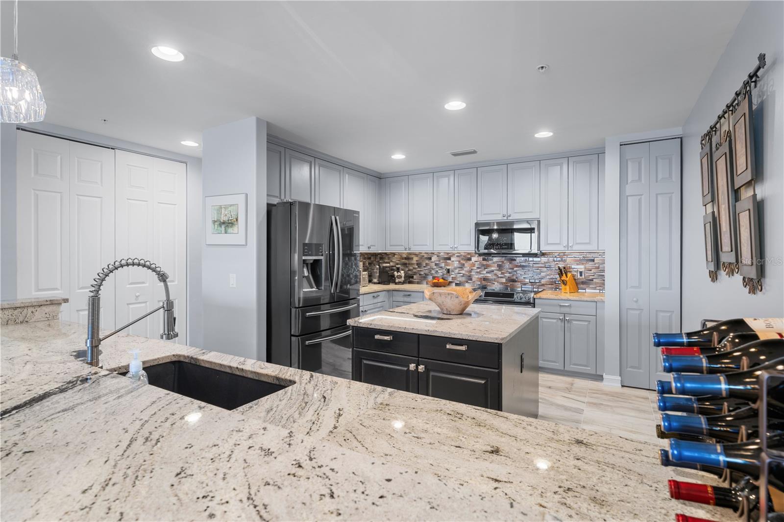 BELLA LAGO/VIVANTE XXI - Residential