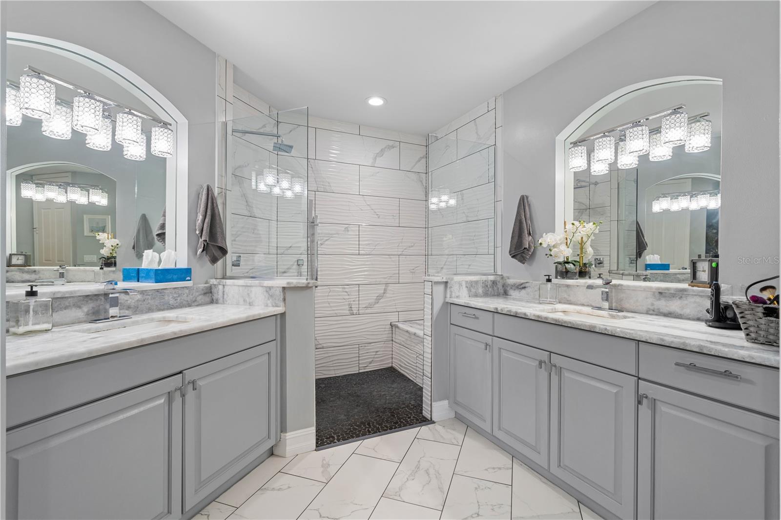 BELLA LAGO/VIVANTE XXI - Residential